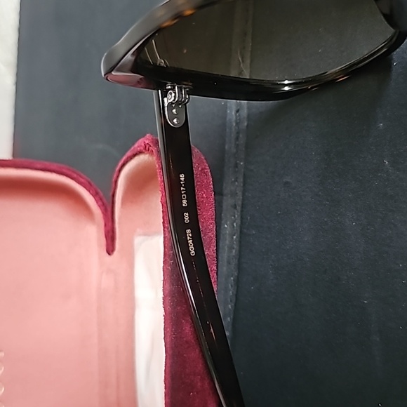 Gucci Sunglasses - Picture 3 of 3